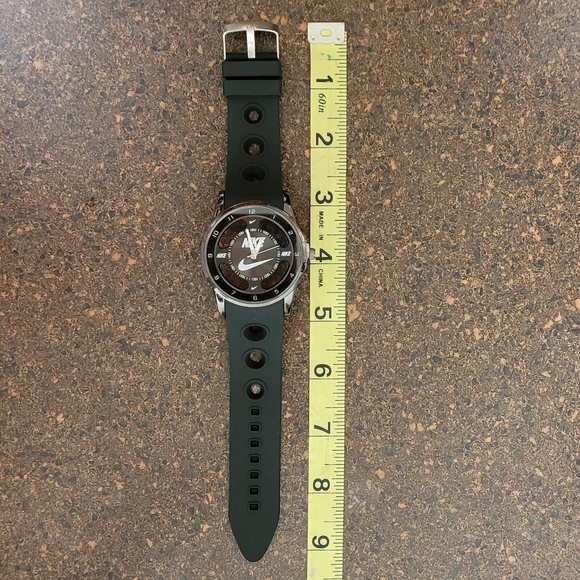 Nike Swoosh Watch Sport Silicone Band Black Strap Black Face Dial Wristwatch - Picture 10 of 13